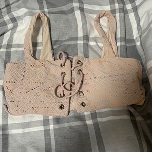 Light paint never worn bikini top